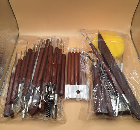 Kit de 35 Outils de Poterie en Bois – Sculpture & Création sans Limite