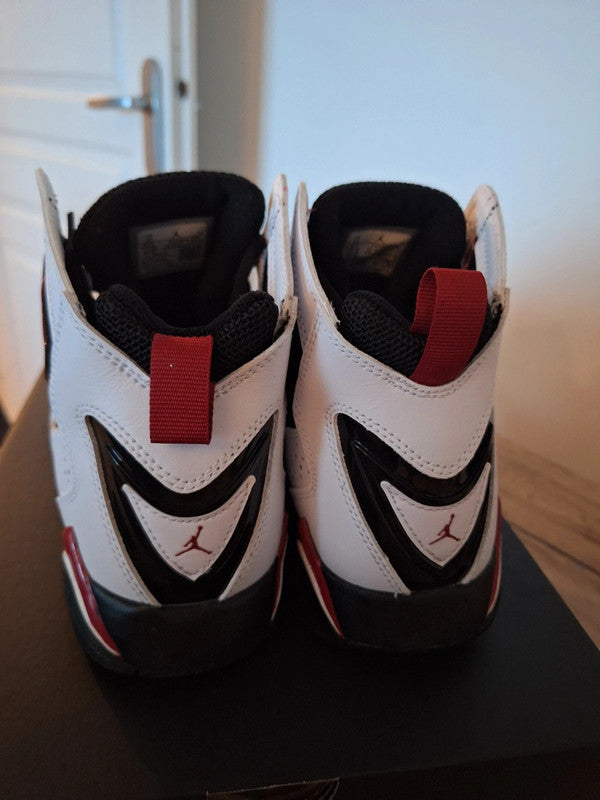 Jordan True Flight - White/Black/Red - Size 44 new