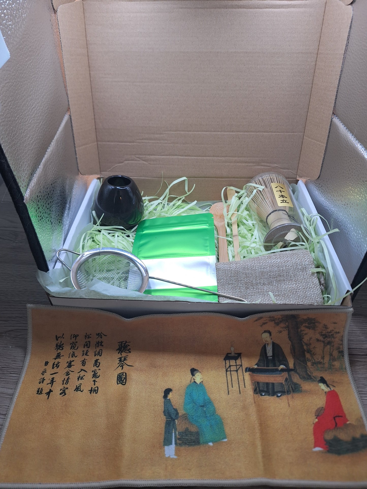 Matcha gift set with whisk, holder, bamboo spoons, pouches and matcha bag - Style of your choice