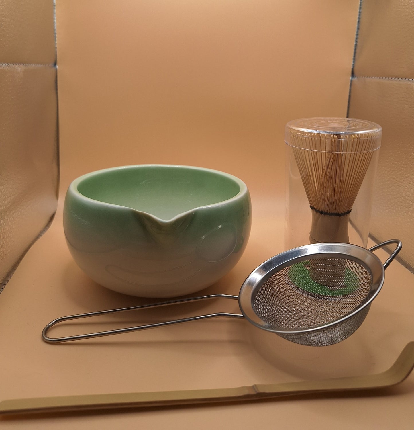 🌿🍶Kit de matcha 4 pièces - Ryokushiro – 緑白 Harmonie végétale & lumière vanillée