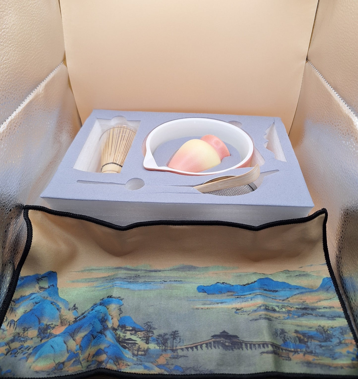 🍊✨ "Yoko no Nami" 陽光の波 – Vague de lumière - Kit de matcha 7 pièces