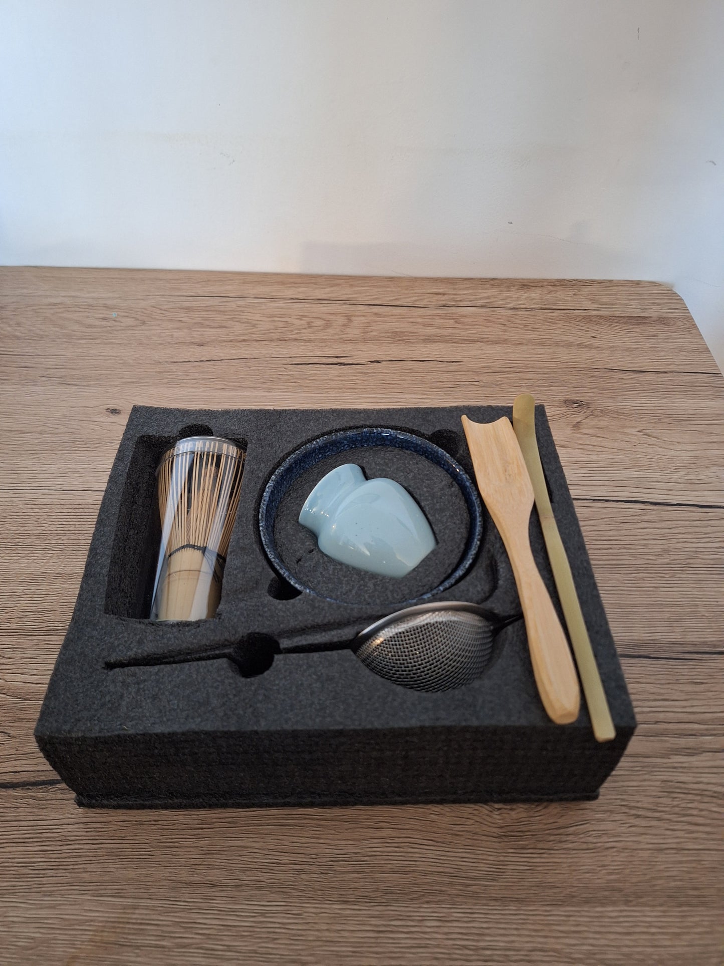 Aozora (青空) — Blue Sky Matcha Box - A breath of freshness and serenity