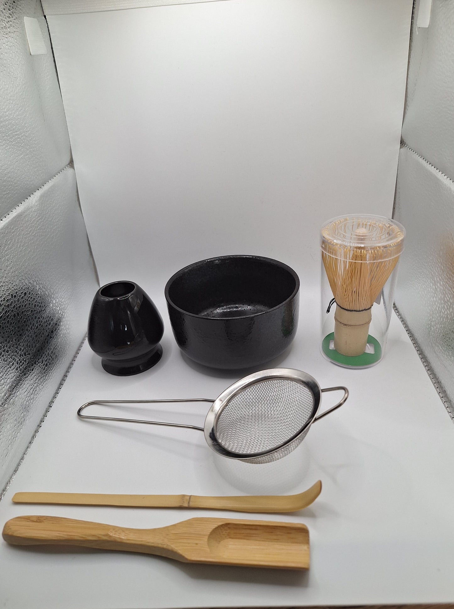 Sumi no Chakai 墨の茶会 – The Art of Deep Black Matcha