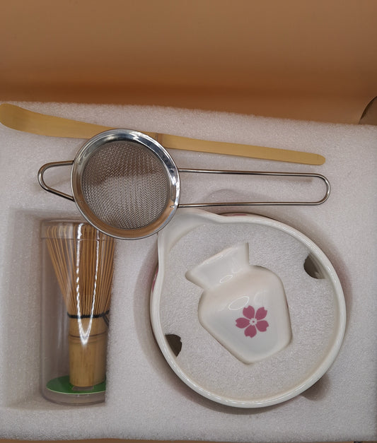 Hanami no Shiro( 花見の城) - Kit Cérémonial Matcha – Élégance florale fleur de cerisier