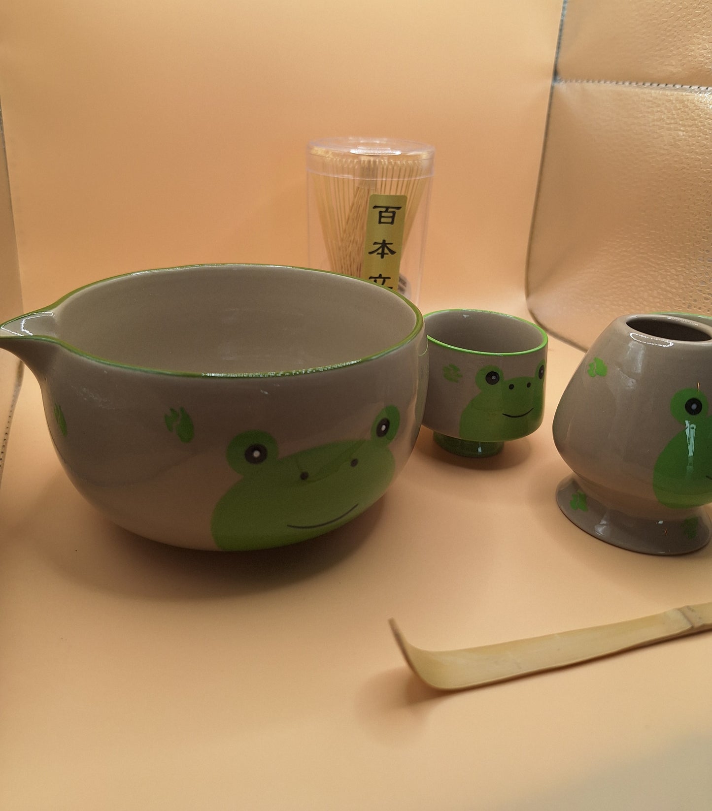 🐸 Set Matcha 6 pièces - Kaeru (カエル) La grenouille joyeuse
