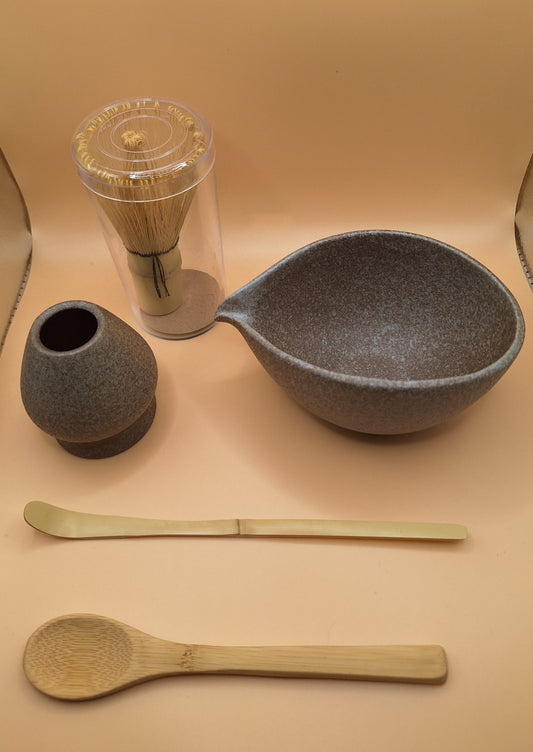 🍵 Set Matcha 5 pièces “Kodai” – L’Art ancien du thé