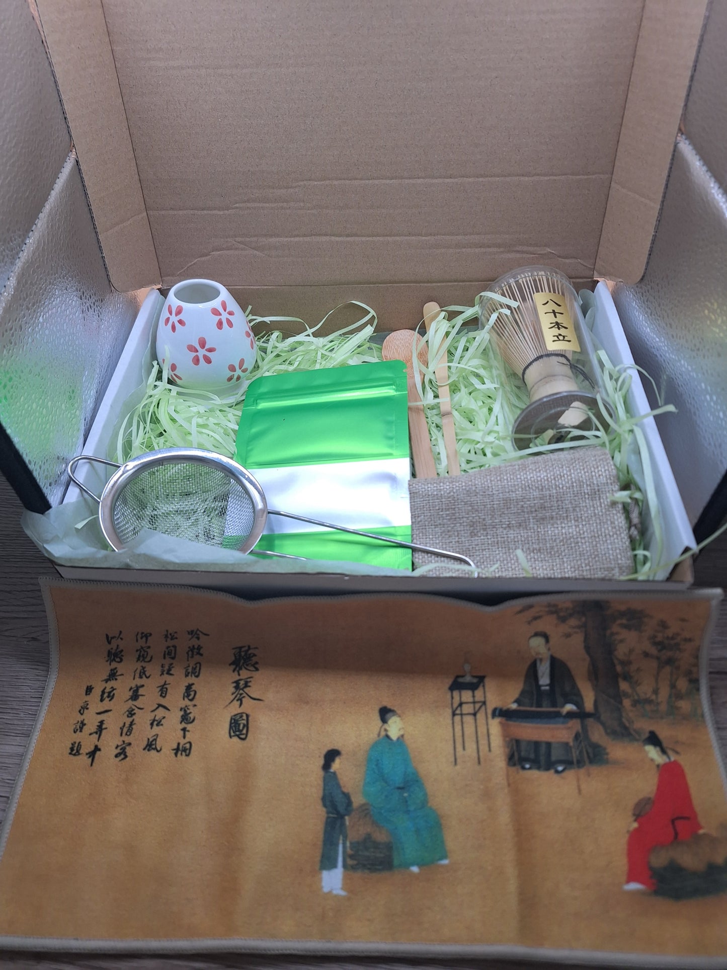 Matcha gift set with whisk, holder, bamboo spoons, pouches and matcha bag - Style of your choice