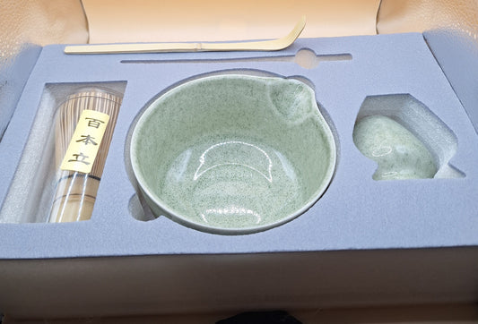 🍃 “Midorikawa” 緑川 – Rivière Émeraude - Set de matcha en céramique