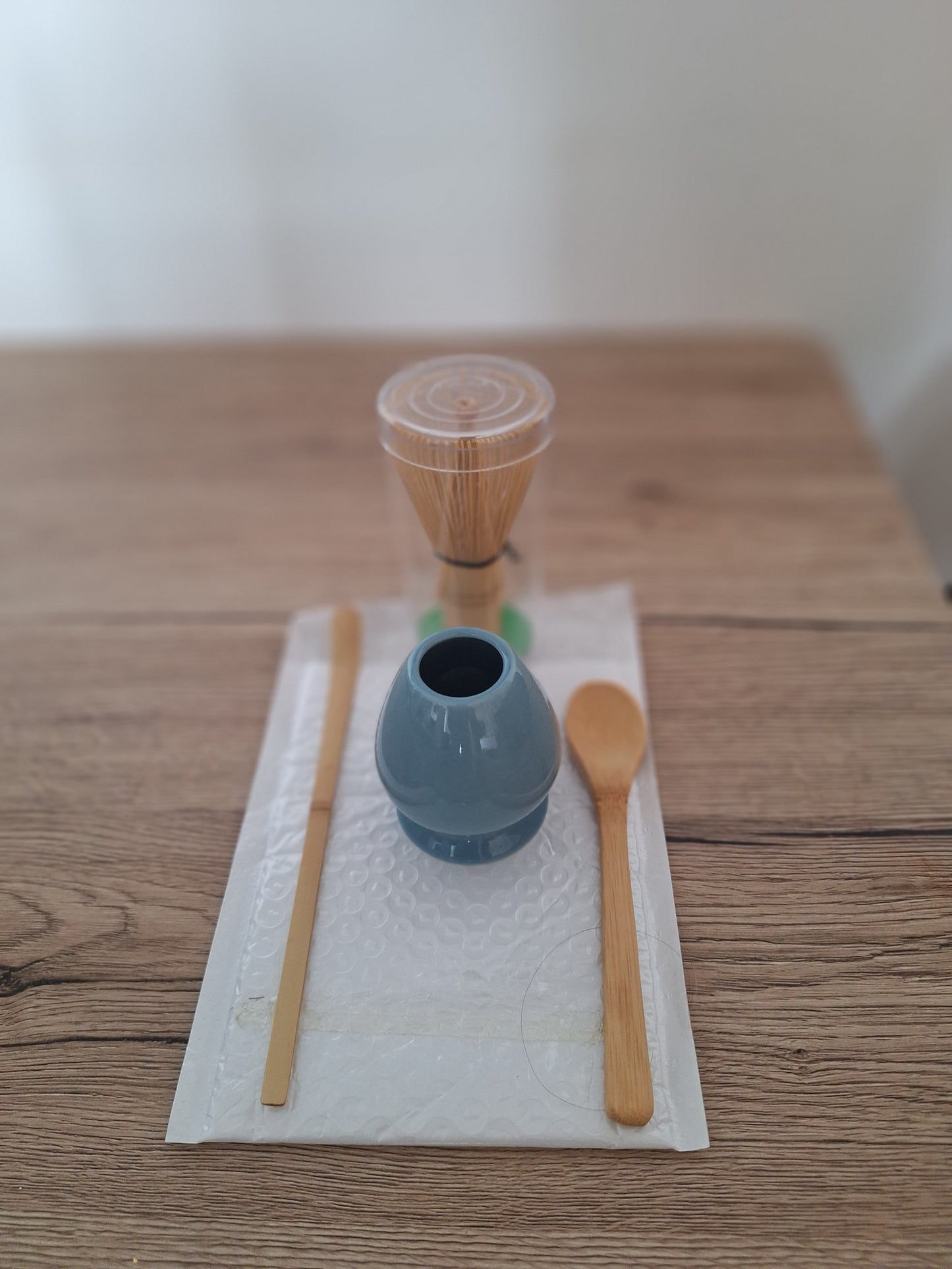 🌿 Kit Cérémonie du Thé Matcha Japonais – 4 pièces neuves 🌿Bleu intense ✨ Élégance et tradition au rendez-vous