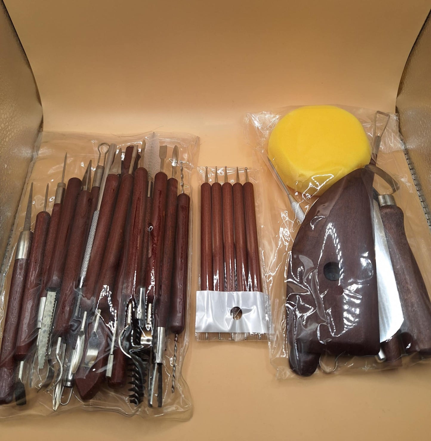 Kit de 35 Outils de Poterie en Bois – Sculpture & Création sans Limite