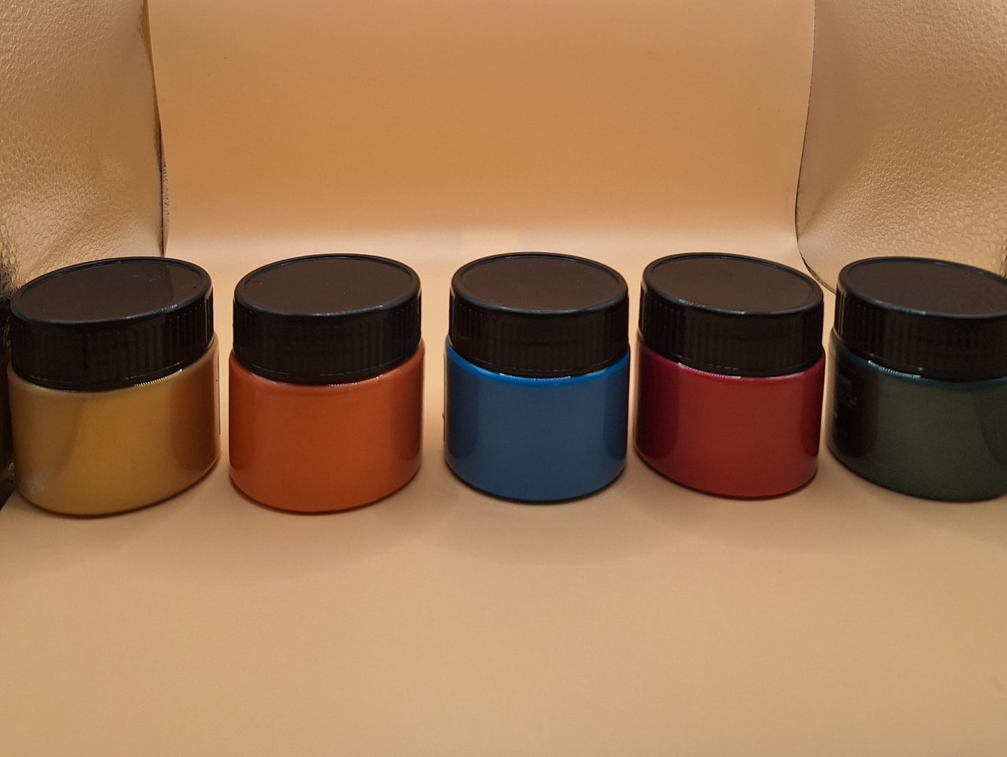 ✨ Metallic Acrylic Paints of your choice – Vintage Spirit for Creative Souls ✨
