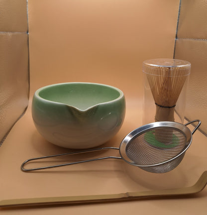 🌿🍶Kit de matcha 4 pièces -  Ryokushiro – 緑白 Harmonie végétale & lumière vanillée