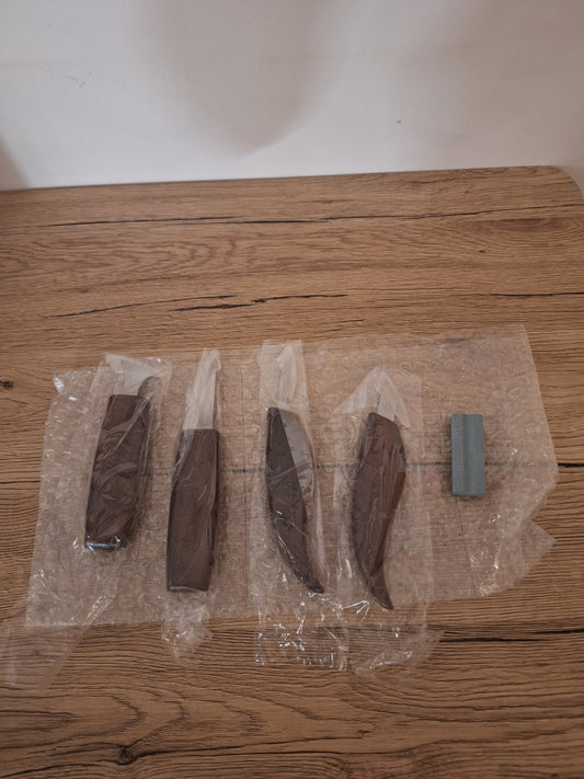 Wood Carving Kit - 4 Chrome-Vanadium Steel Knives + Sharpener