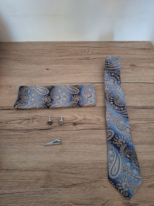 Elegant 5-Piece Tie Set – Paisley Silk Tie &amp; Matching Accessories