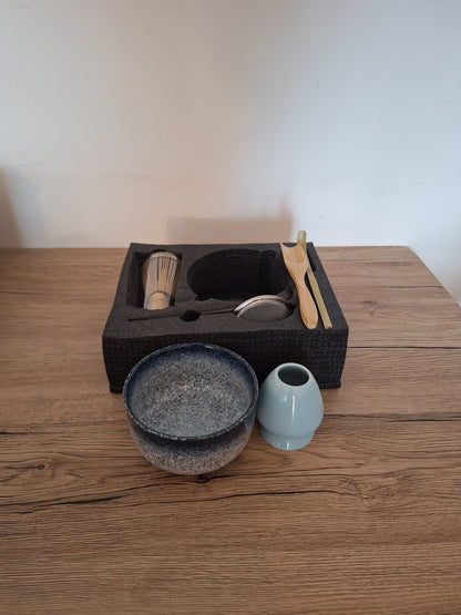 Aozora (青空) — Blue Sky Matcha Box - A breath of freshness and serenity
