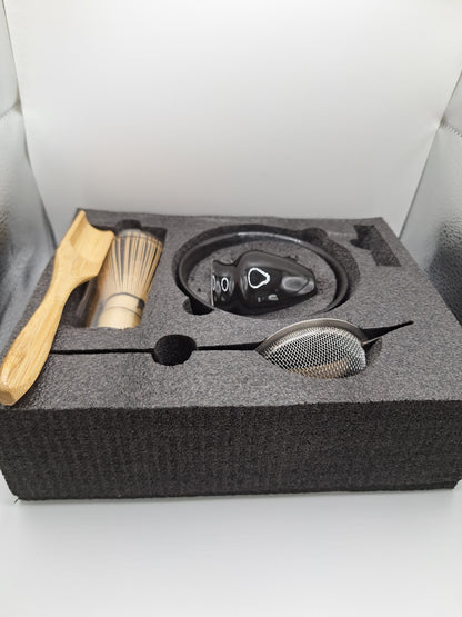 Sumi no Chakai 墨の茶会 – The Art of Deep Black Matcha