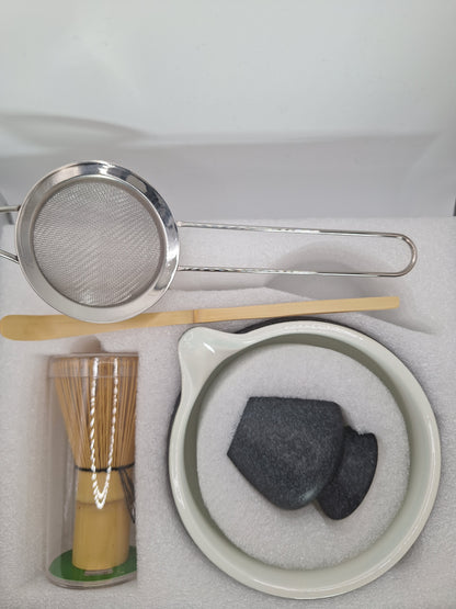 Kuronami (黒波) — Black Wave Matcha Box