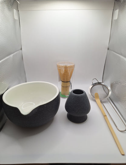 Kuronami (黒波) — Black Wave Matcha Box