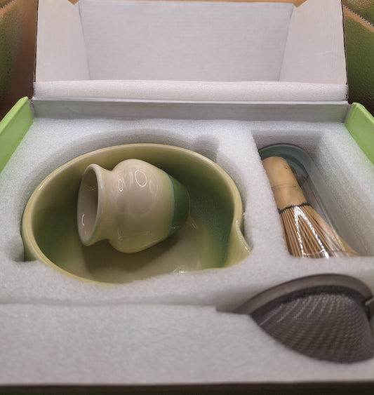 🌿🍶Kit de matcha 5 pièces -  Ryokushiro – 緑白 Harmonie végétale & lumière vanillée