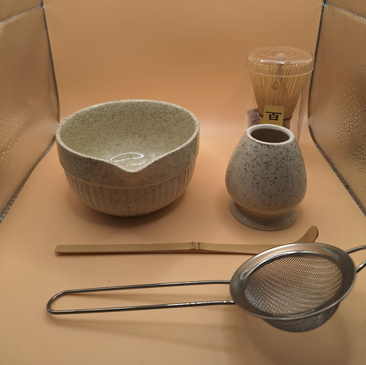 🍃 Kit Matcha “Nagomi - "和み" – Vanille de Madagascar” 🌸
5 pièces en céramique