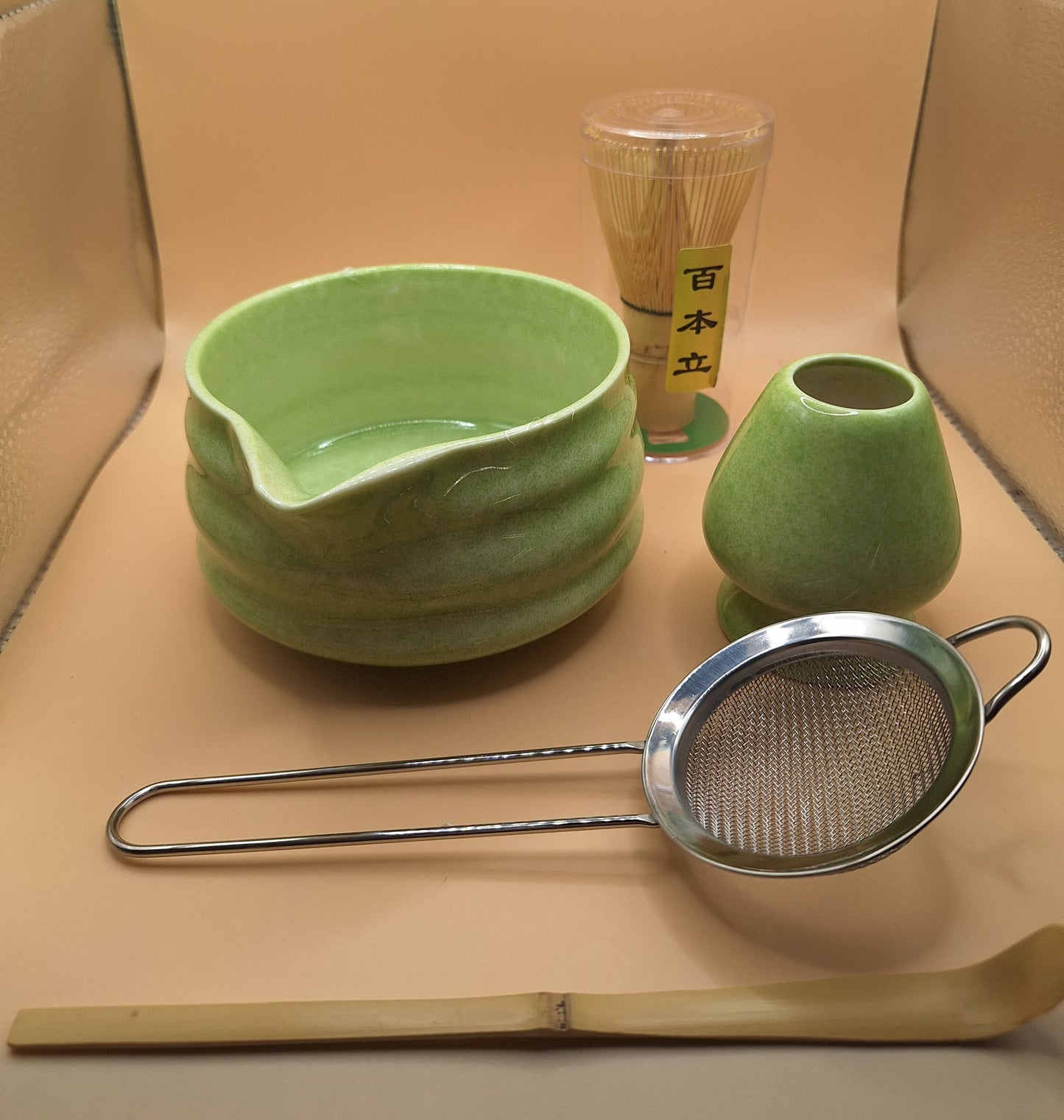 🟢 **Set Matcha 5 pièces – Mekimeki (メキメキ) Le Pointilliste