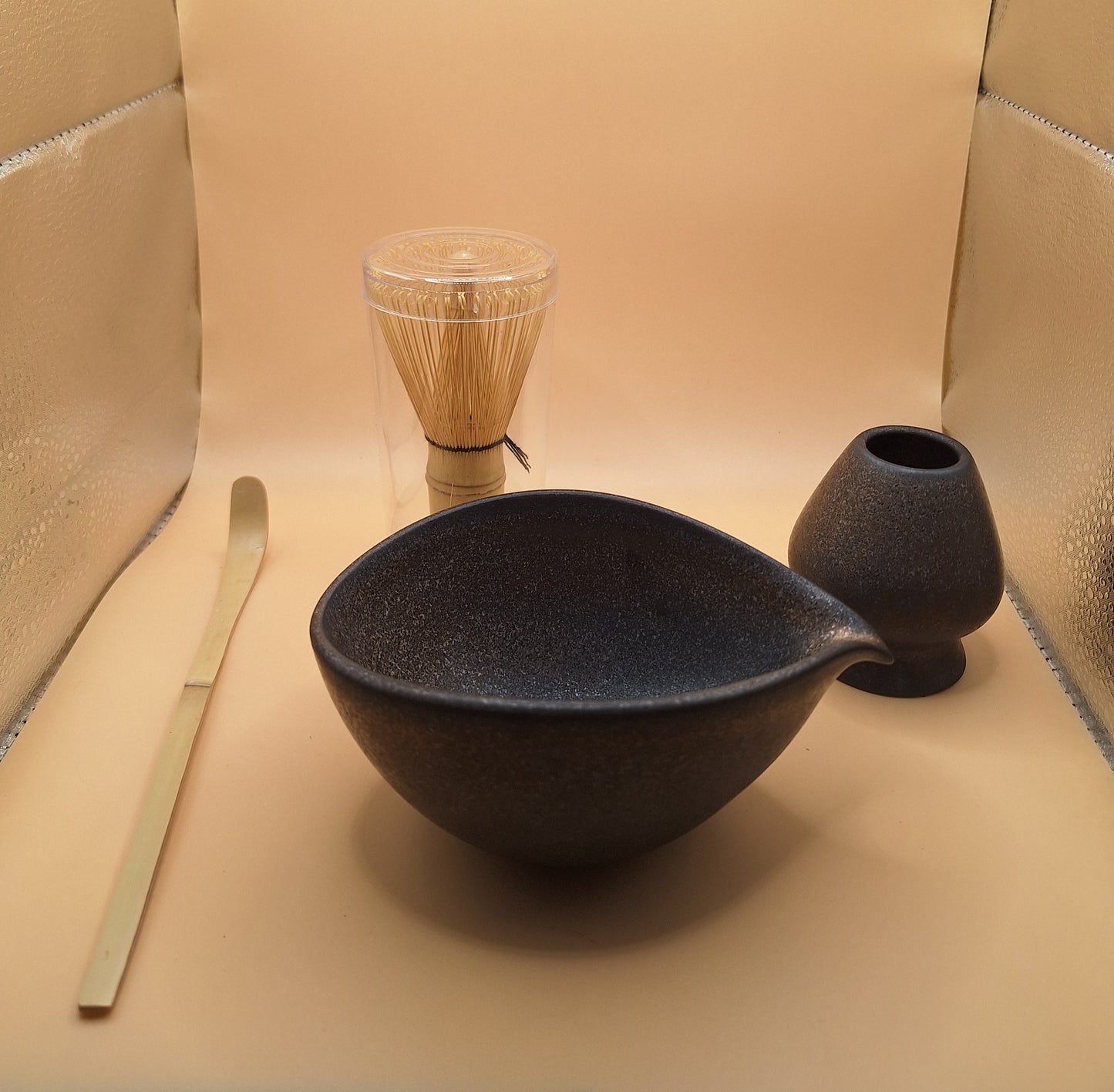 Wabi-Sabi (侘寂) Set 4 pièces pour thé matcha – Éclats d'ombre