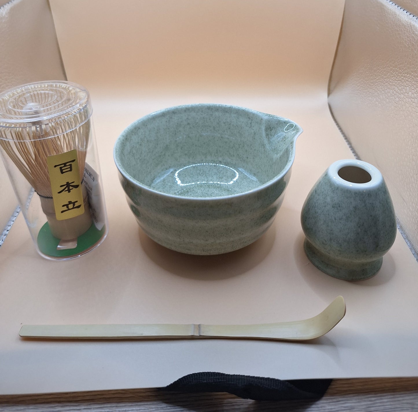 🍃 “Midorikawa” 緑川 – Rivière Émeraude -  Set de matcha en céramique
