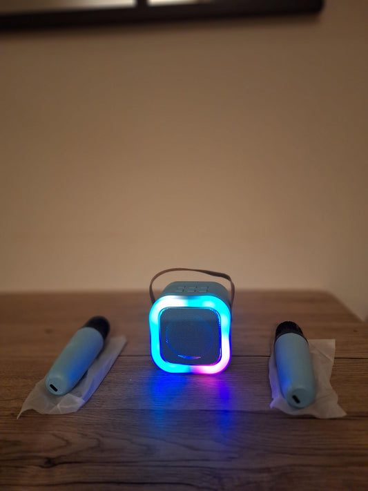 🎤 Complete Wireless Karaoke Set with 2 Microphones 🎶 Perfect for family and children - Color of your choice