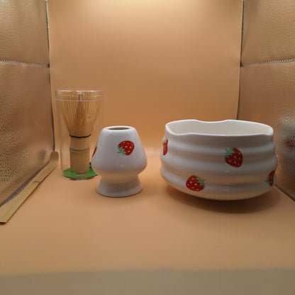 🍓 4-piece ceramic Matcha set – “Ichigo” いちご | Strawberry sweetness