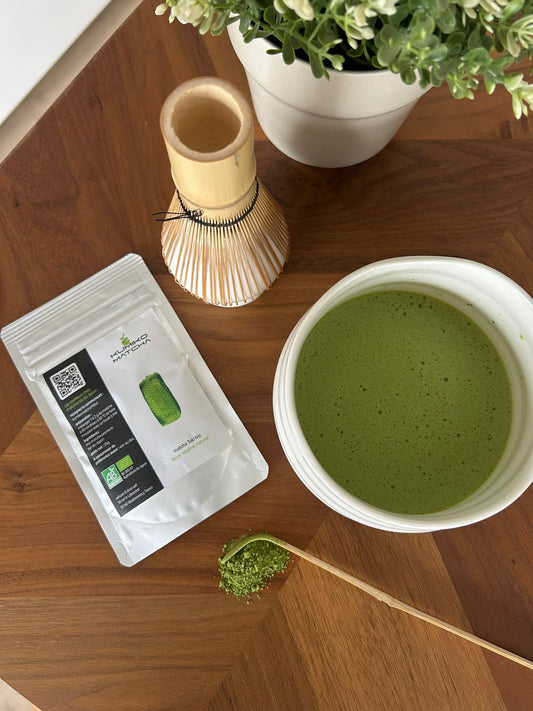 🍵 Matcha TOKI Bio (時 – “Temps”) – 25g
🌱 Sans amertume • Végétal • Doux • Terre Volcanique - Kumiko Matcha
