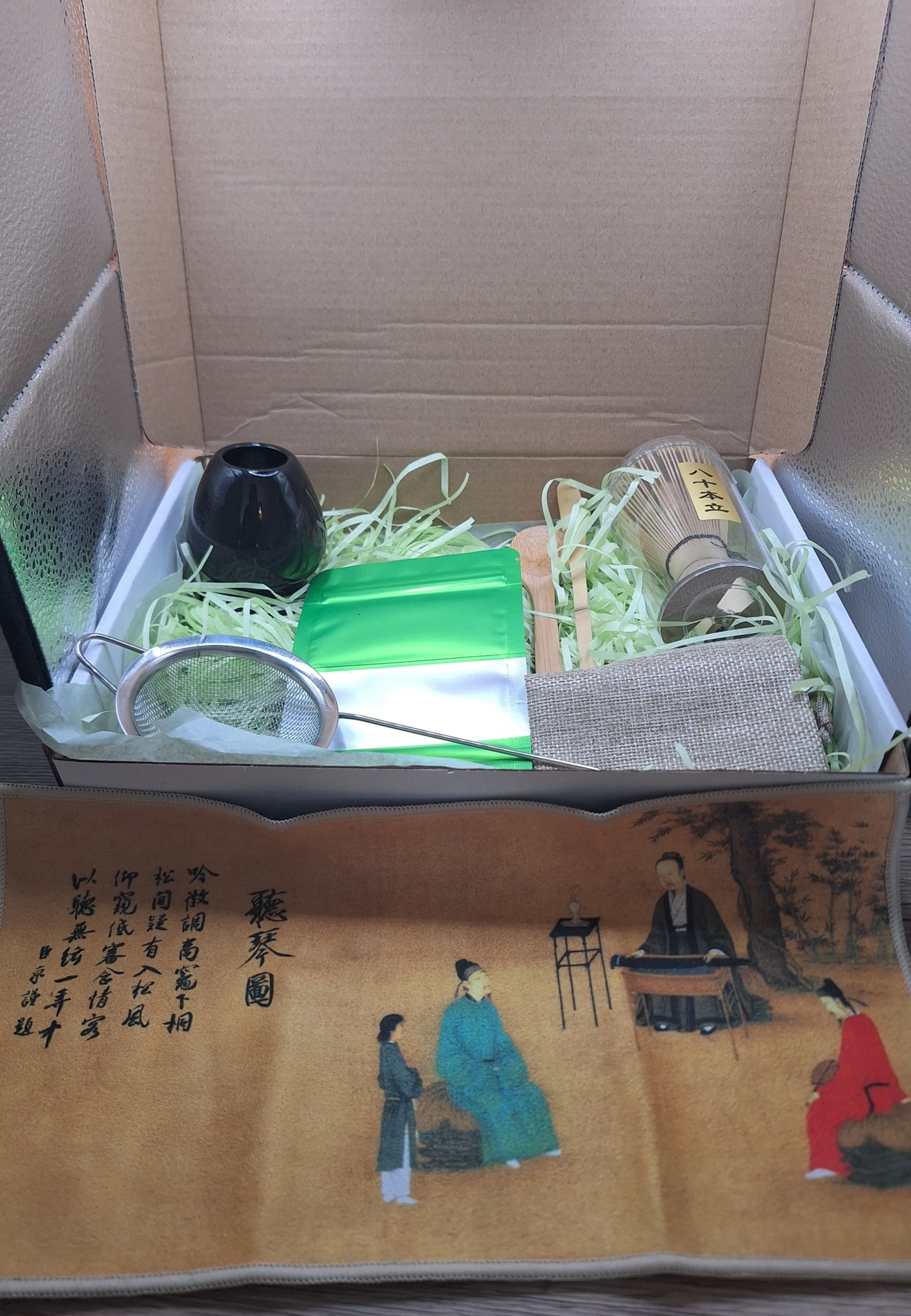 Matcha gift set with whisk, holder, bamboo spoons, pouches and matcha bag - Style of your choice