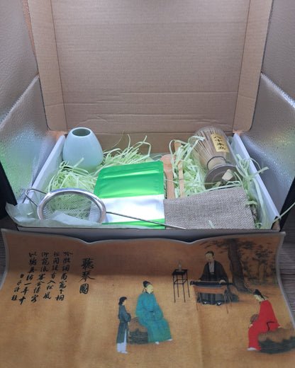 Matcha gift set with whisk, holder, bamboo spoons, pouches and matcha bag - Style of your choice