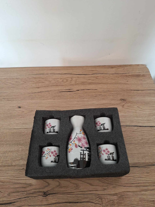 🌸✨ Beautiful Hand Painted Ceramic Japanese Sake Set 6 Pieces Ceramic ✨🌸